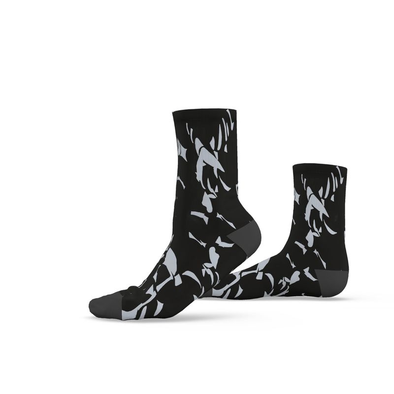 Approaching Christmas | Gifts | Men | Socks | Tumbling Slivers Design Link Water & Black | Fragmentation Collection